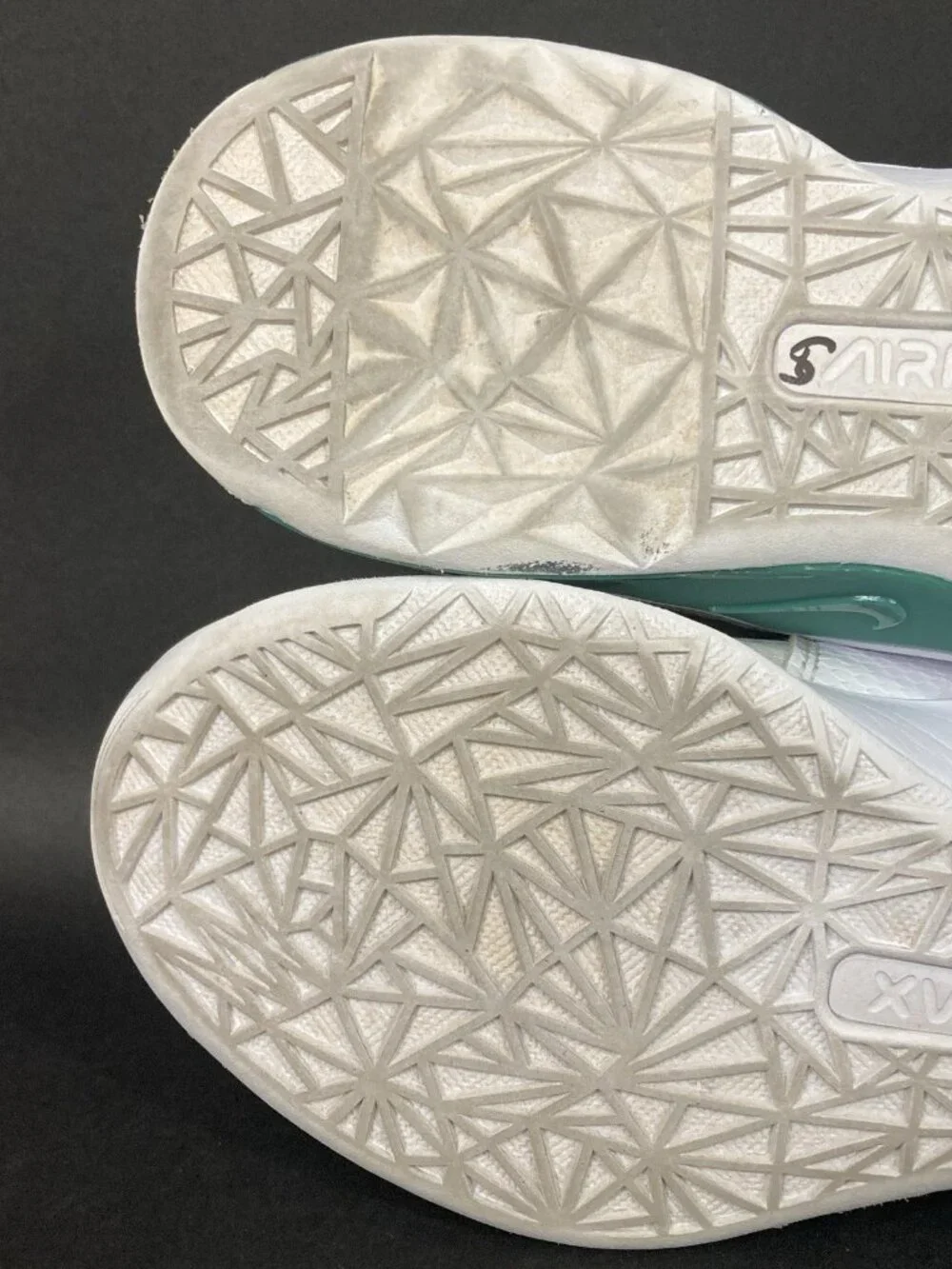 Nike Air Max Bella TR 5 - Women's Sz 8.5 - White Bicoastal - Low Shoe DD9285-106